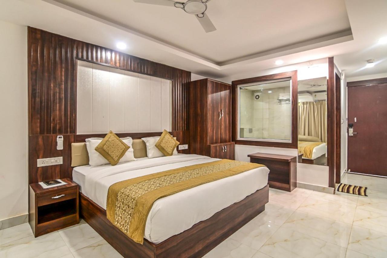 De Falcon Goa Beach Resort แคนโดลิม ภายนอก รูปภาพ