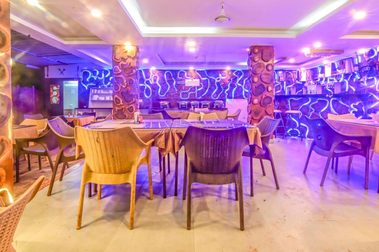 De Falcon Goa Beach Resort แคนโดลิม ภายนอก รูปภาพ